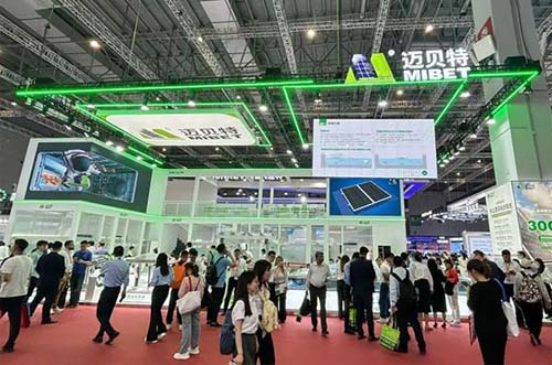 乘风破浪·力争上游丨今年会海上光伏技术首次亮相SNEC上海展